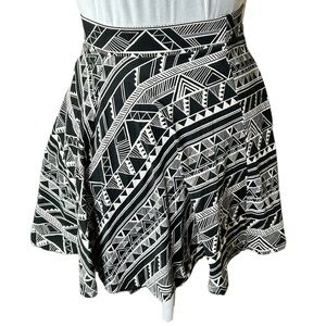 PINK Victoria’s Secret geometric micro mini skater skirt Y2K Small black white